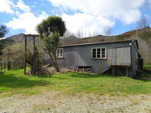 Appartamento Rustic Woolshed Owen River Esterno foto